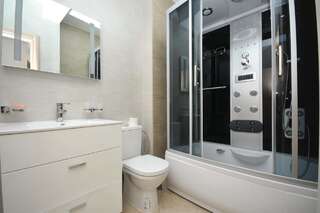 Апартаменты Adriatic Apartments Будва Апартаменты с 2 спальнями-4